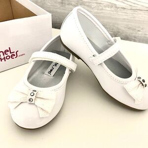 NEW GIRLS SLIP ON WHITE PATENT SHOES